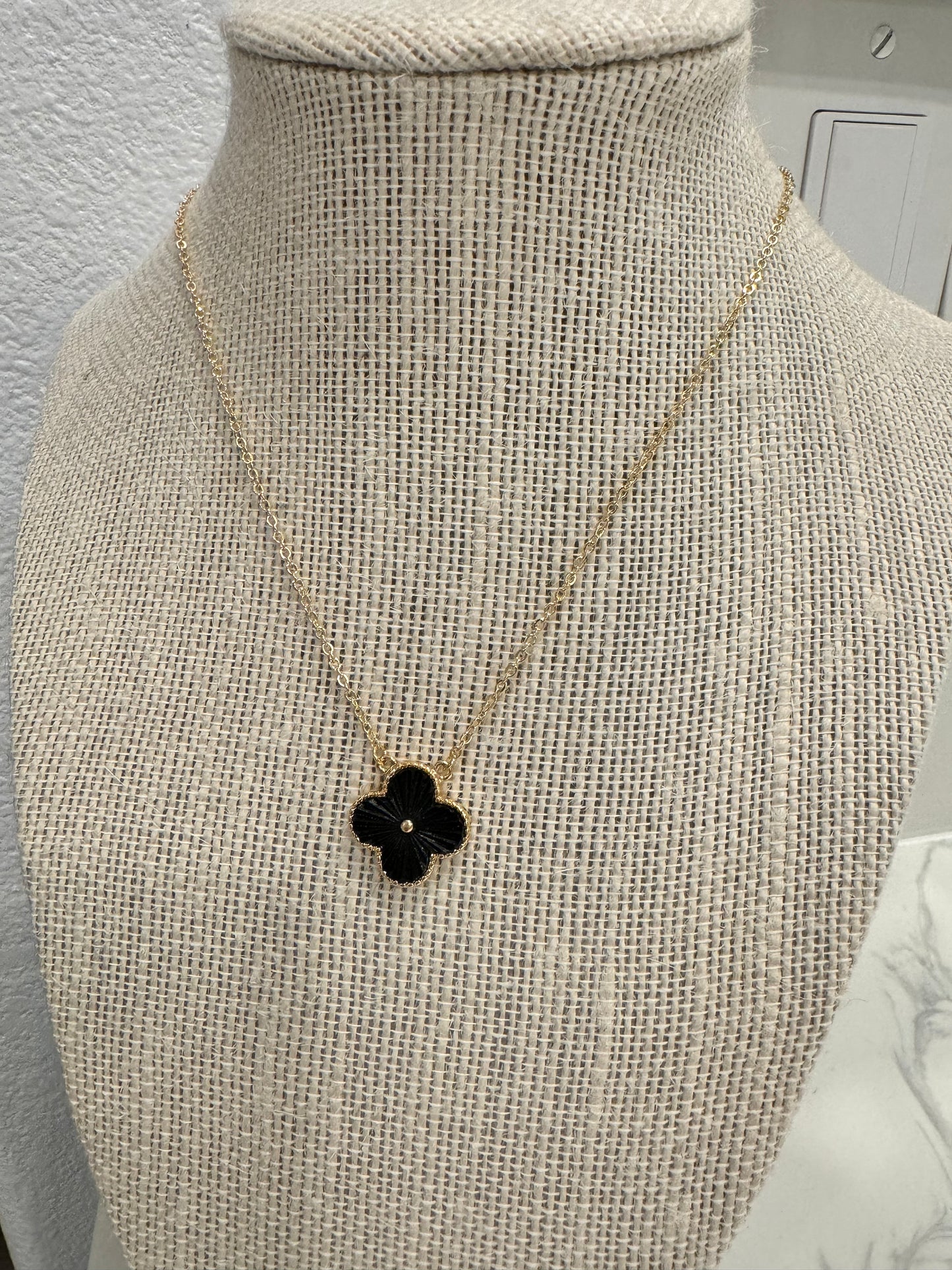 Flower Pendant Necklace